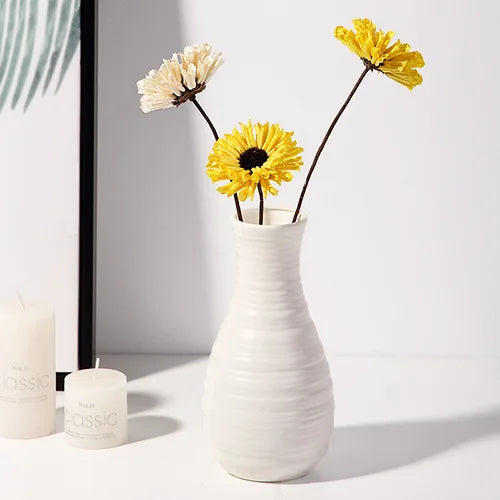 Nordic Plastic Flower Vase – Small Modern Decorative Pot for Living Room, Table, or Office
