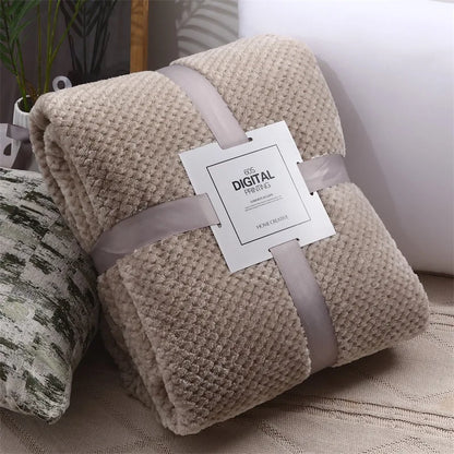 Soft Fleece Baby Blanket – Thick Thermal Swaddle Quilt for Newborn Stroller & Nursery