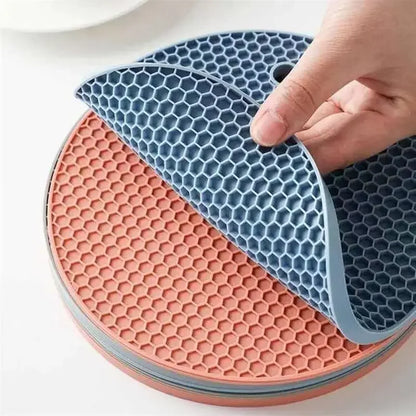 Silicone Heat-Resistant Table Mat – Non-Slip Honeycomb Coaster & Pot Holder for Kitchen, Coffee, and Dining Use