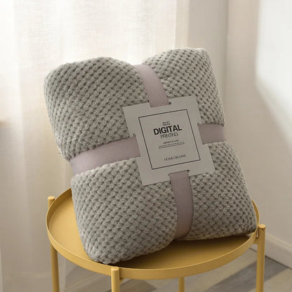 Soft Fleece Baby Blanket – Thick Thermal Swaddle Quilt for Newborn Stroller & Nursery