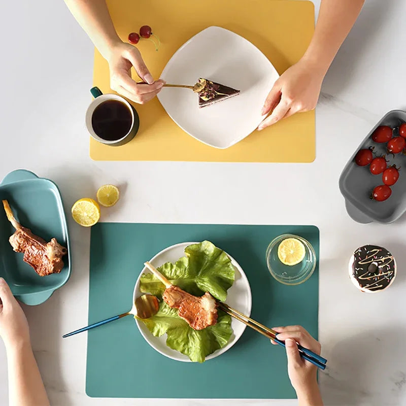 Silicone Waterproof Table Placemat – Heat-Resistant Anti-Slip Dining Mat