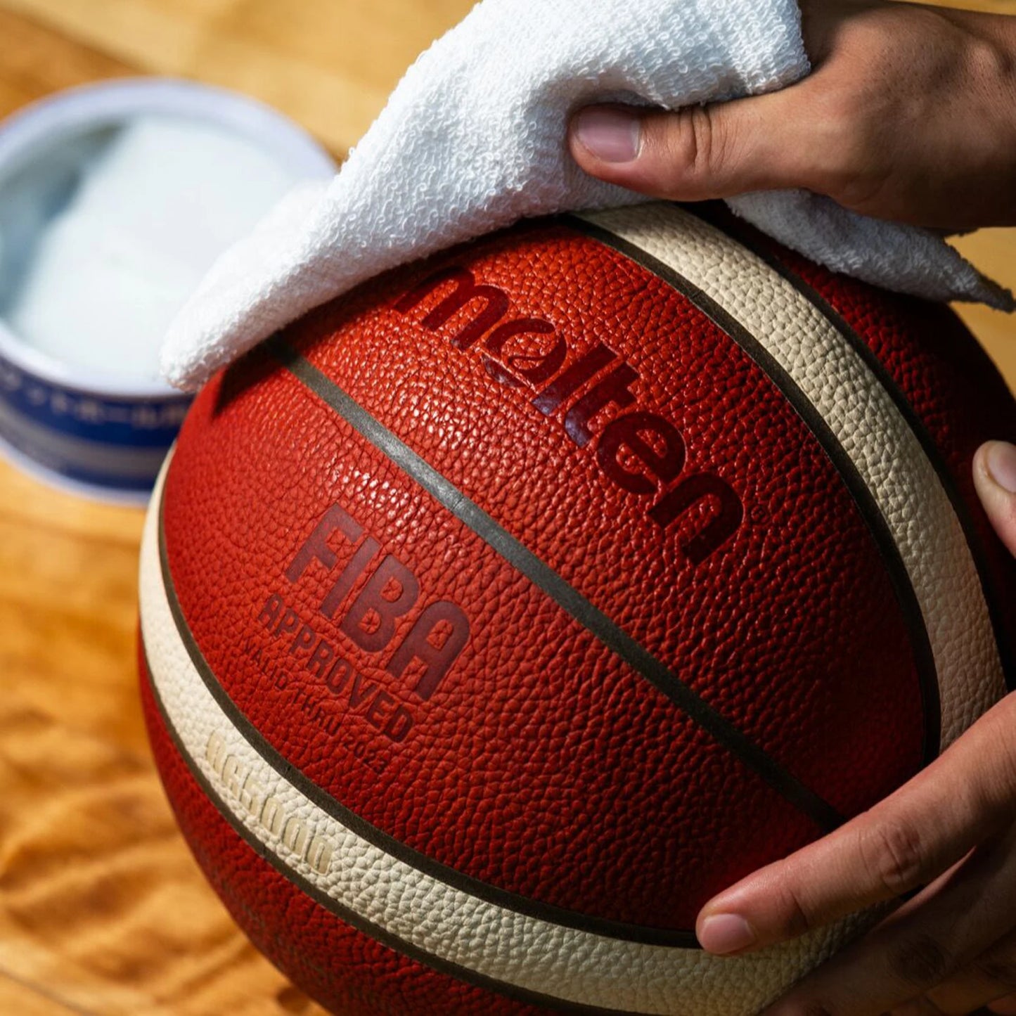 Molten BG4500/BG5000 Series Basketball – PU Composite Size 7, 6, 5 Two-Tone Indoor/Outdoor Ball