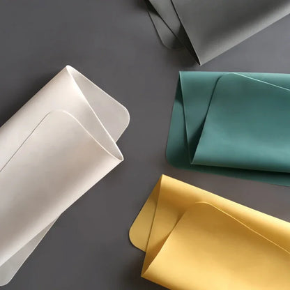 Silicone Waterproof Table Placemat – Heat-Resistant Anti-Slip Dining Mat
