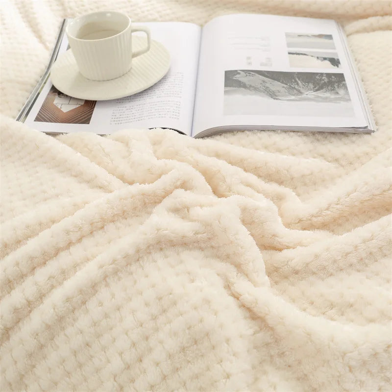 Soft Fleece Baby Blanket – Thick Thermal Swaddle Quilt for Newborn Stroller & Nursery