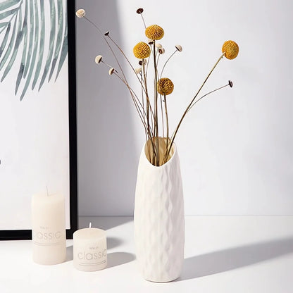 Nordic Plastic Flower Vase – Small Modern Decorative Pot for Living Room, Table, or Office