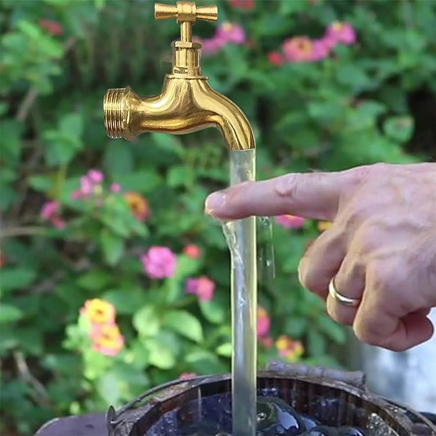 Invisible Floating Faucet Fountain – Novelty Garden Water Feature