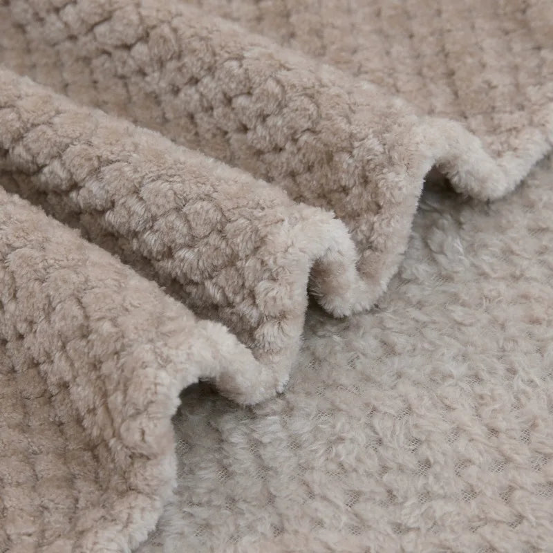 Soft Fleece Baby Blanket – Thick Thermal Swaddle Quilt for Newborn Stroller & Nursery