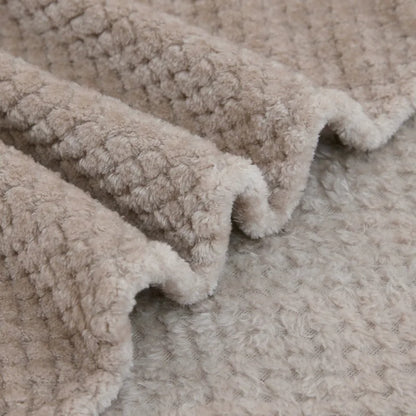 Soft Fleece Baby Blanket – Thick Thermal Swaddle Quilt for Newborn Stroller & Nursery