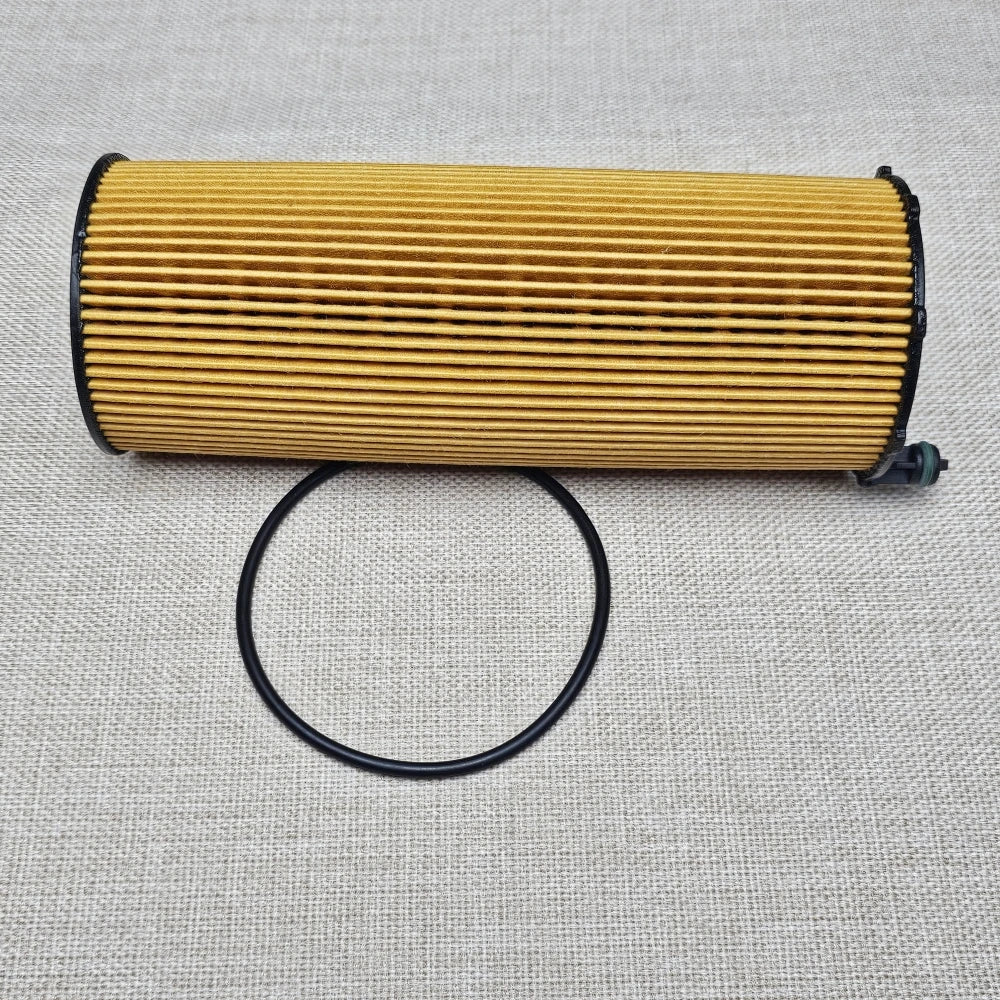 Car Engine Oil Filter 057115561M For AUDI B7 B8 C6  A6 A8 Avant Q5 Q7 2.7 3.0TDI 4.2 6.0 for VW TOUAREG PHAETON 057115561L