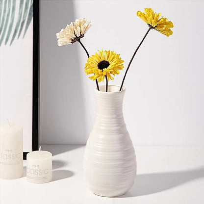 Nordic Plastic Flower Vase – Small Modern Decorative Pot for Living Room, Table, or Office