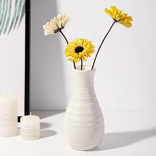 Nordic Plastic Flower Vase – Small Modern Decorative Pot for Living Room, Table, or Office